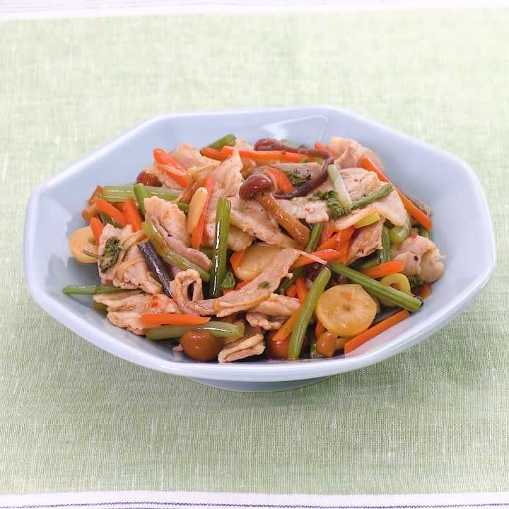豚バラと山菜のピリ辛炒め