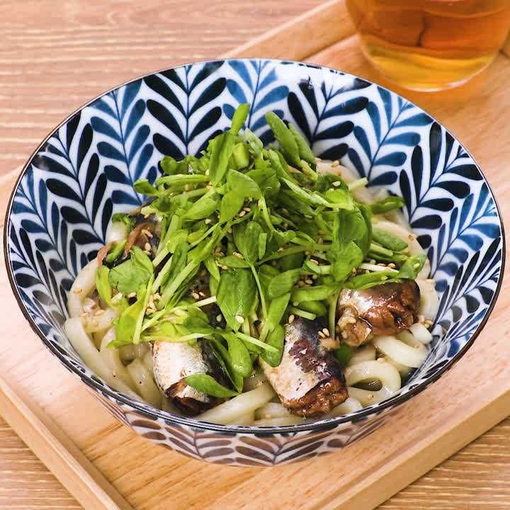 イワシと豆苗の混ぜうどん