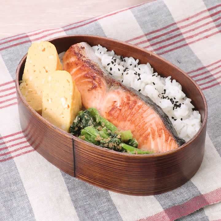 レンチン副菜の鮭の塩焼き弁当