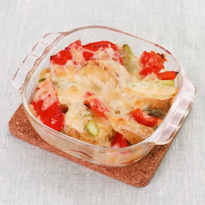 新じゃがとパプリカのチーズ焼き