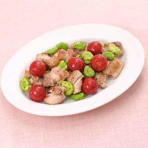 「鶏肉とそら豆のガーリック炒め」のレシピ動画