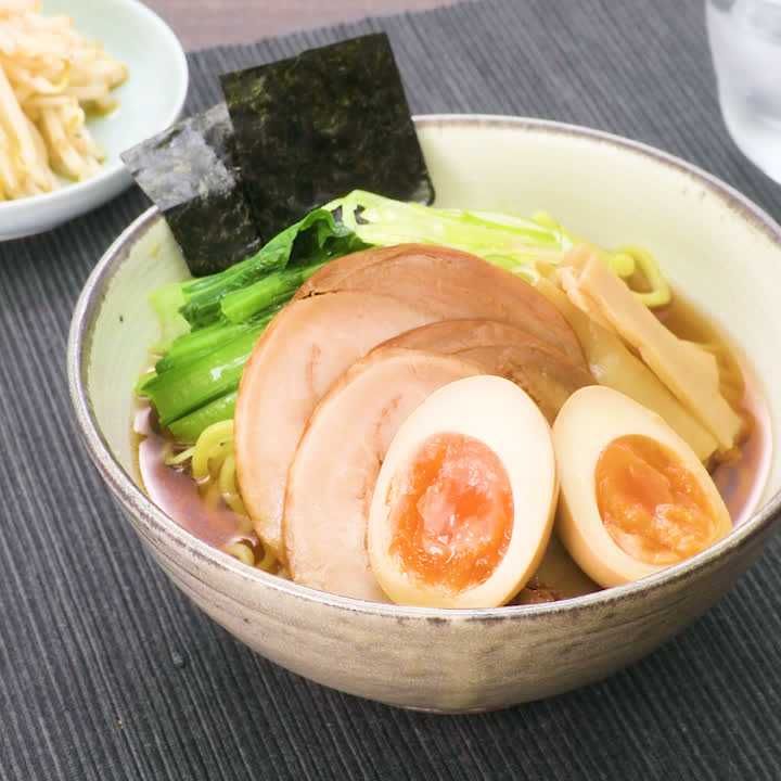 シンプルなしょうゆラーメン