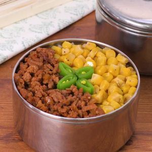 「洋風そぼろ弁当」のレシピ動画