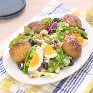 「新じゃがとたっぷり野菜のサラダ」のレシピ動画