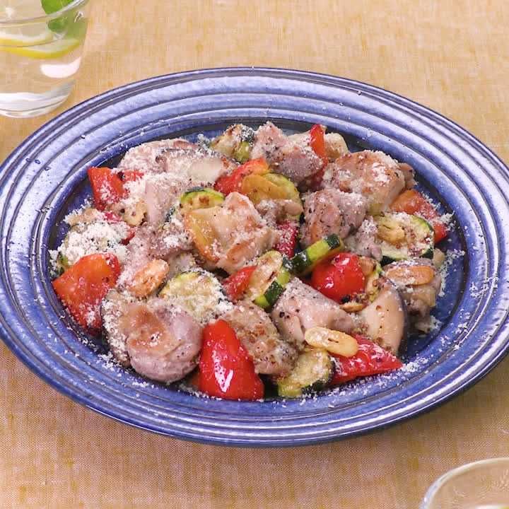 鶏もも肉と野菜のグリルサラダ