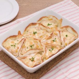 「餃子の皮のマヨコーンピザ」のレシピ動画