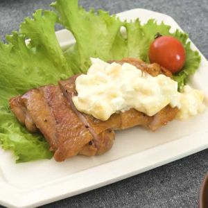 「パリパリチキンソテーのタルタル南蛮」のレシピ動画