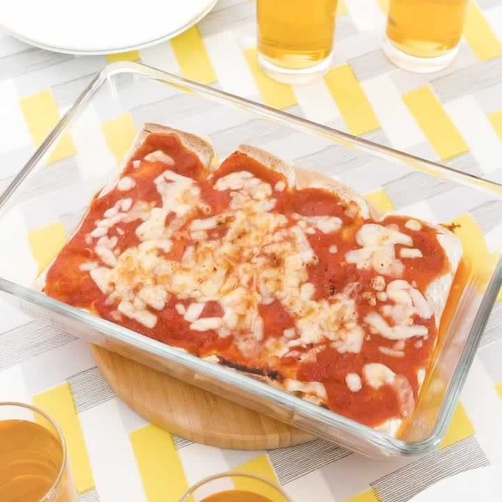 トルティーヤを使ったオーブン料理 エンチラーダのレシピ動画 作り方 Delish Kitchen