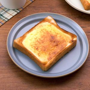 「ベイクドチーズケーキトースト」のレシピ動画