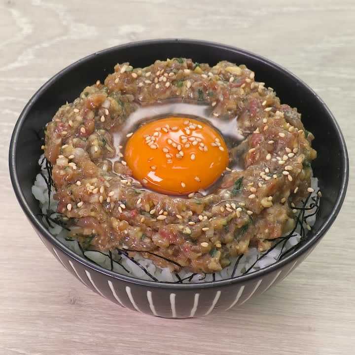 アジのなめろう丼