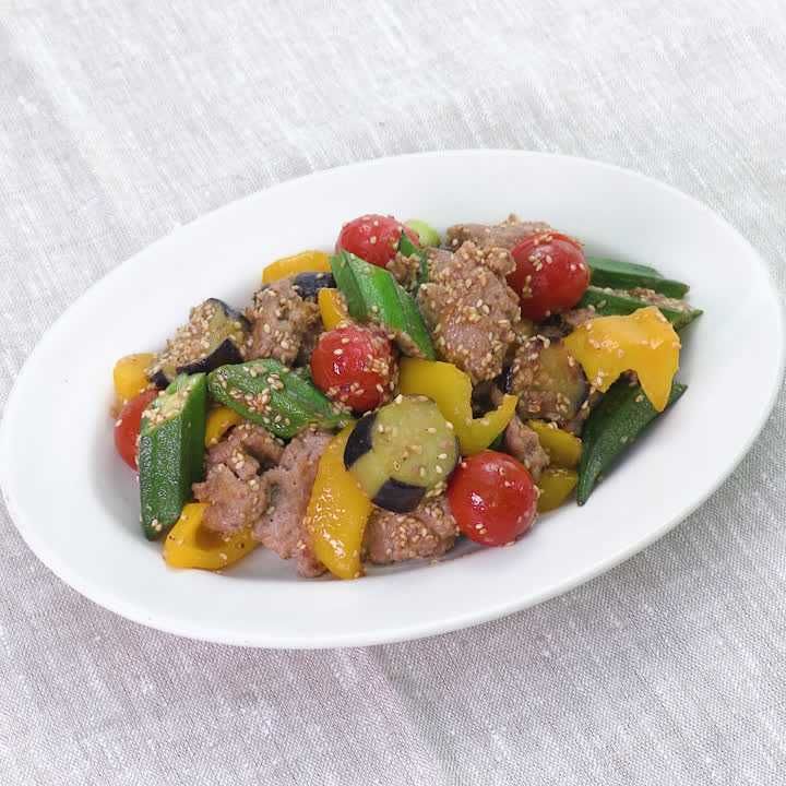 豚ひき肉と彩り野菜のごま味噌炒め