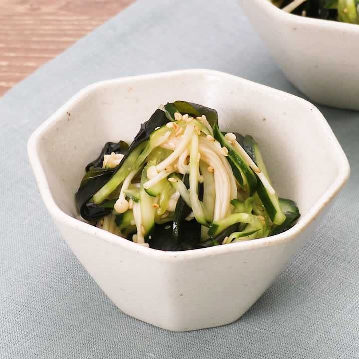 シャキシャキ食感 わかめとえのきの酢の物のレシピ動画 作り方 Delish Kitchen シャキシャキ食感 わかめとえのきの酢の物のレシピ動画 作り方 Delish Kitchen