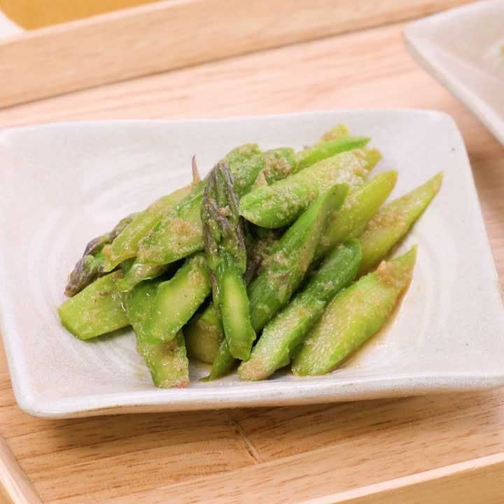 アスパラの胡麻酢和え