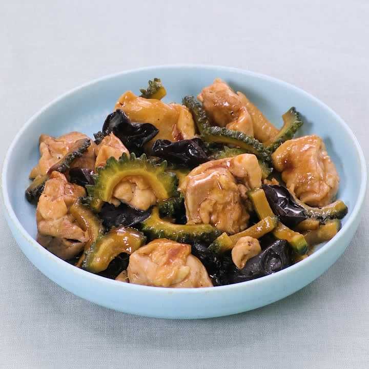 鶏とゴーヤーのオイスター炒め風