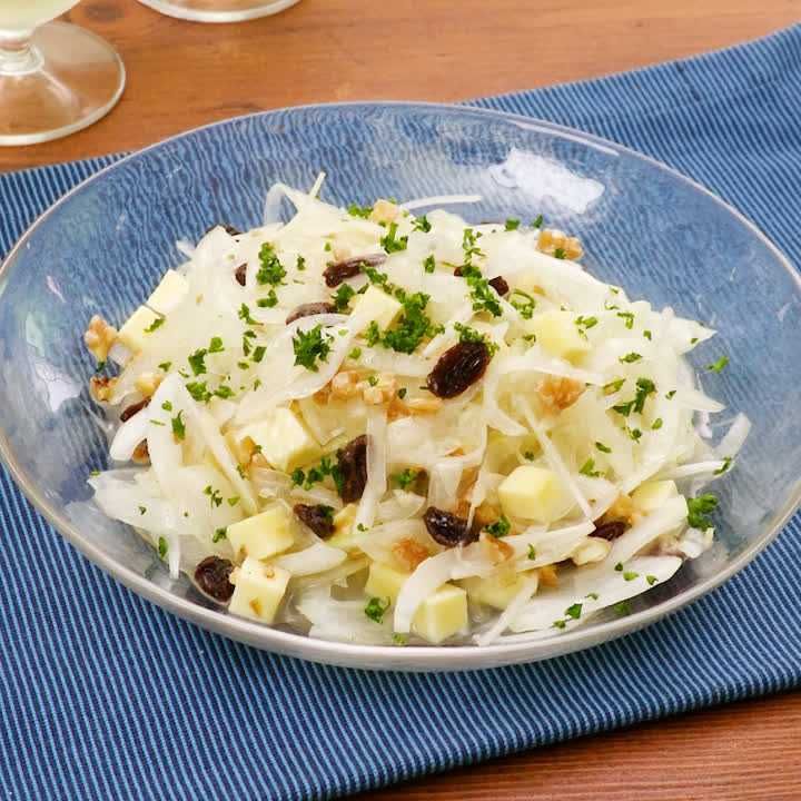 玉ねぎとレーズンのデリサラダ