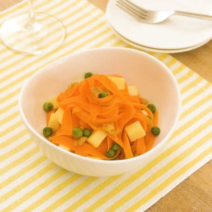 にんじんとグリンピースのデリサラダ