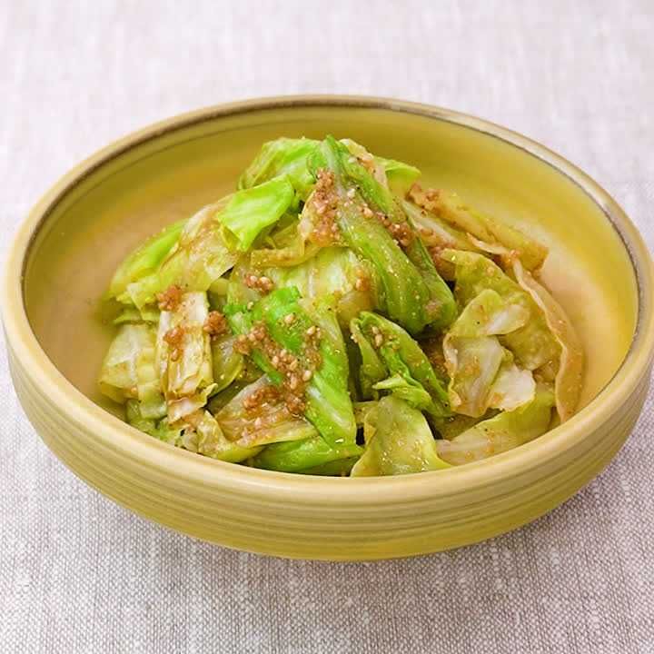 キャベツの胡麻和え