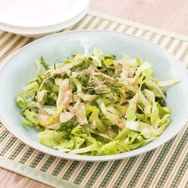 レタスと大葉のごまサラダ