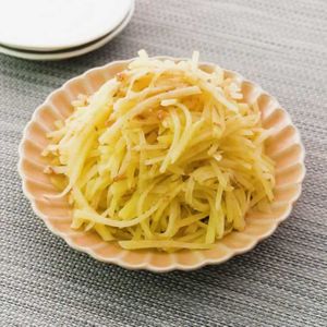 「じゃがいものおかかごま和え」のレシピ動画