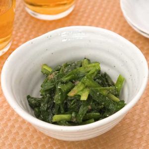 ニラの胡麻和え