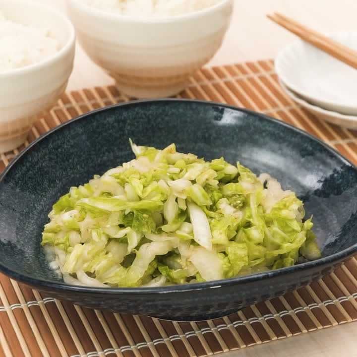 白菜のごまサラダ
