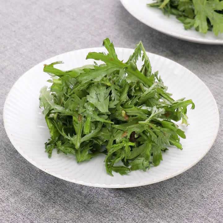春菊の梅にんにくあえ