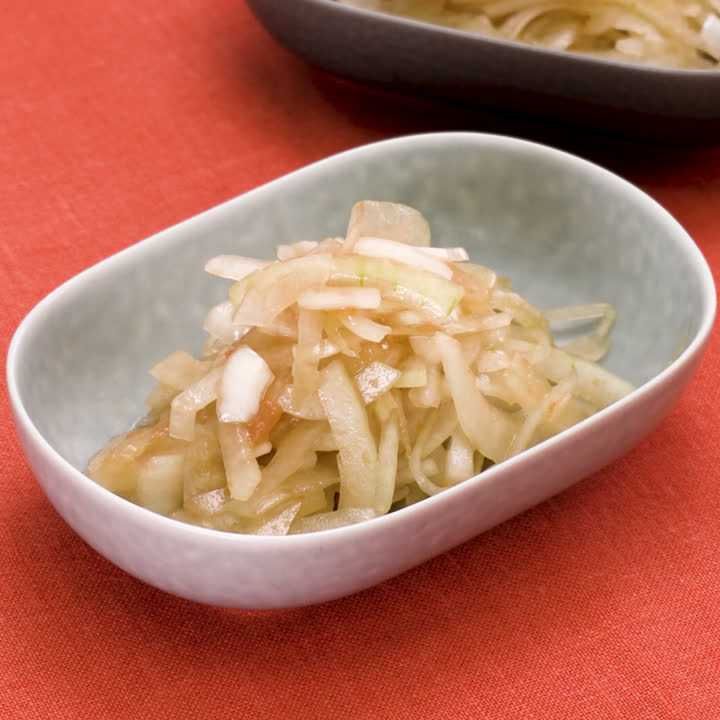 さっぱりおいしい 玉ねぎの梅にんにくあえのレシピ動画 作り方 Delish Kitchen