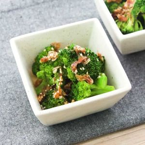 「ブロッコリーのおかかごま和え」のレシピ動画