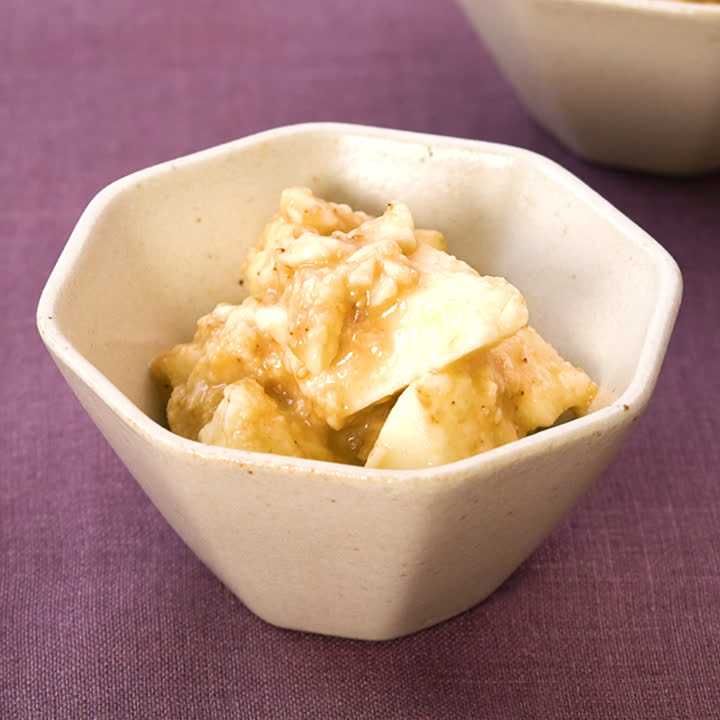 叩き長芋のめんつゆごま和え