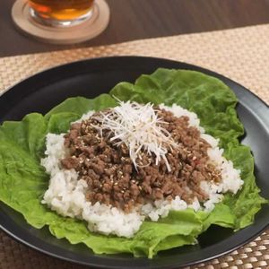 「サンチェの焼肉そぼろごはん」のレシピ動画