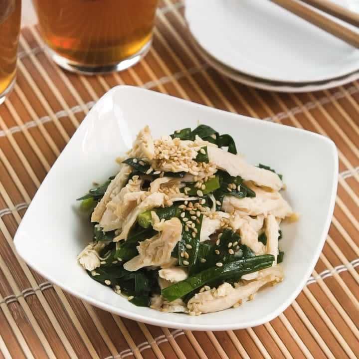 ニラとサラダチキンの中華和え