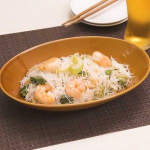 「セロリとえびの焼きビーフン」のレシピ動画