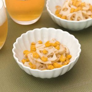 れんこんとコーンの塩ごま炒め