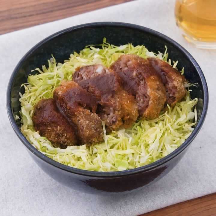 牛こまのソースカツ丼