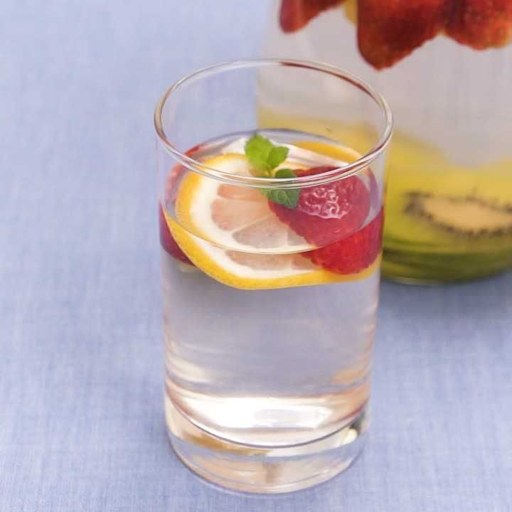 フルーツウォーター