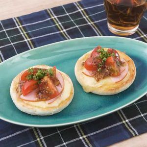 「モッツァレラチーズのオープンサンド」のレシピ動画