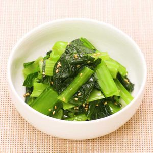 「小松菜のわさびナムル」のレシピ動画