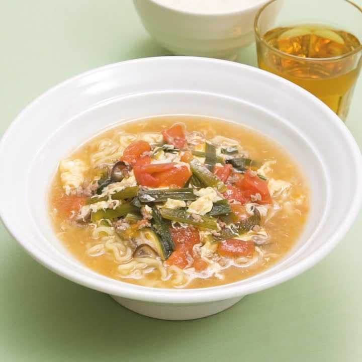 豚ひき肉のピリ辛トマトラーメン