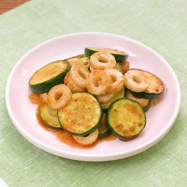 ズッキーニとちくわのピリ辛あえ