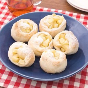 「りんごのコンポートうずまきパン」のレシピ動画