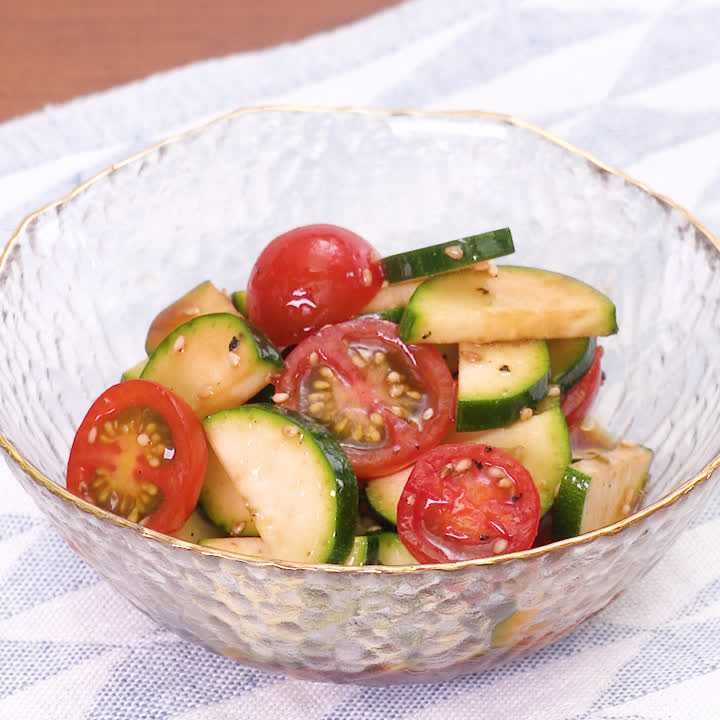 トマト&ズッキーニ お酢が入った♪ トマトとズッキーニのさっぱり胡麻和えのレシピ動画