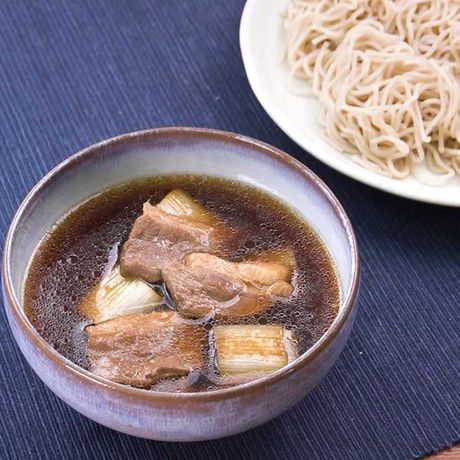 うま味たっぷり めんつゆで作る お手軽鴨せいろのレシピ動画 作り方 Delish Kitchen