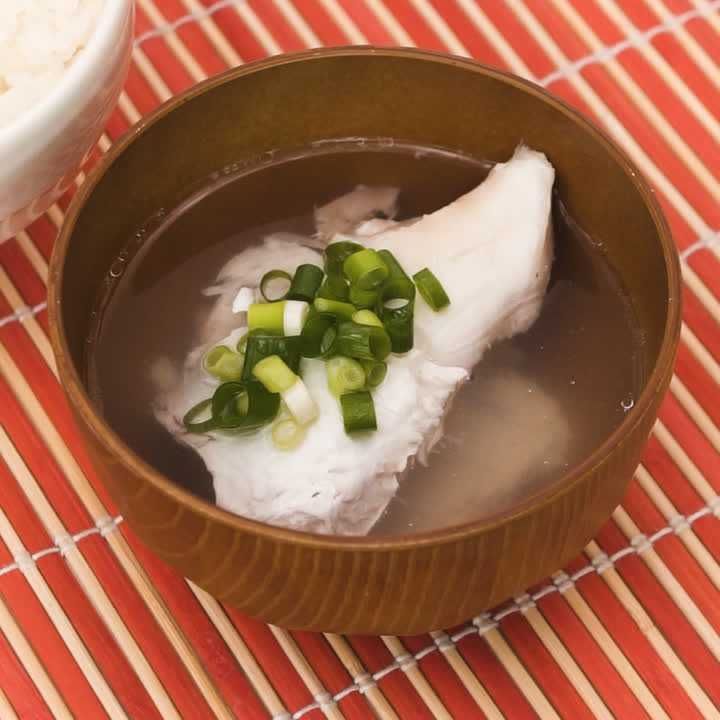 出汁がきいてる♪ 鯛のあら汁のレシピ動画・作り方 | DELISH KITCHEN