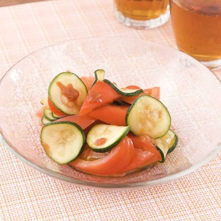 ズッキーニとトマトの梅ドレあえ