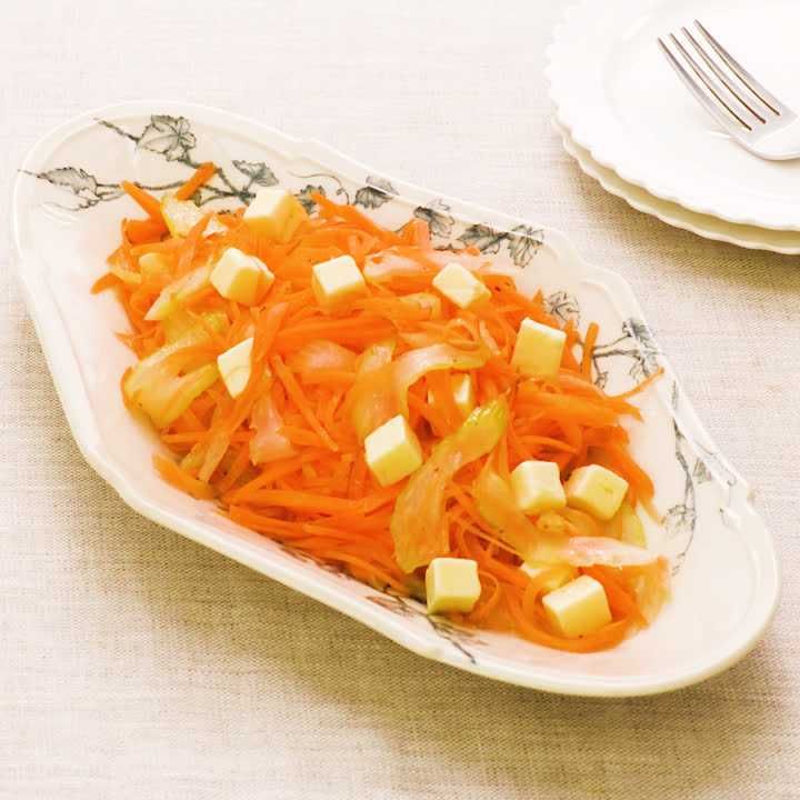 にんじんとセロリのさっぱりサラダ