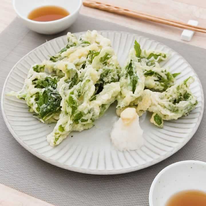 サクッと美味しい アシタバの天ぷらのレシピ動画 作り方 Delish Kitchen
