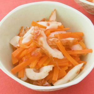 ちくわとにんじんの梅和え
