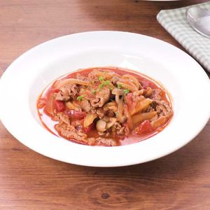 「牛切り落とし肉と野菜のトマト煮」のレシピ動画