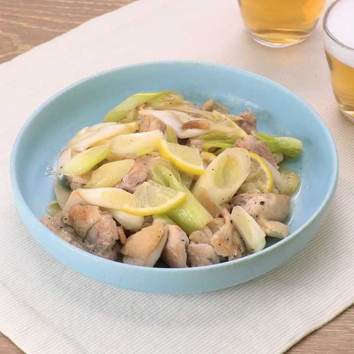 鶏もも肉とねぎの塩レモン炒め