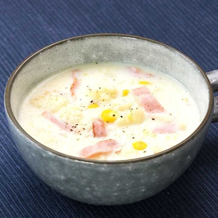 カリフラワーとコーンの豆乳スープ